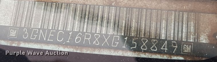 image for item LX9885 1999 Chevrolet Suburban 1500  SUV