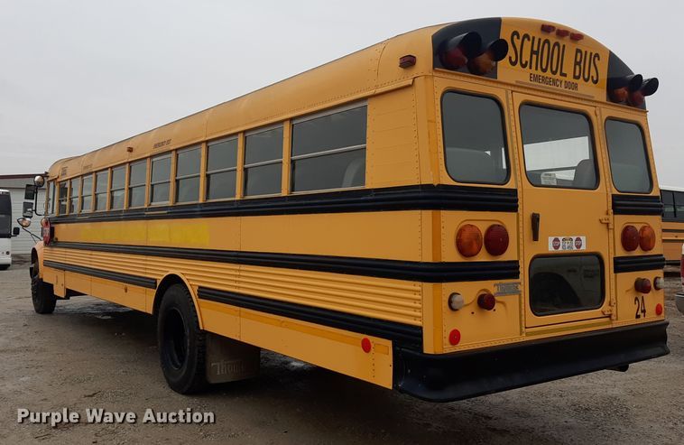 image for item LX9886 1999 International 3800  school bus