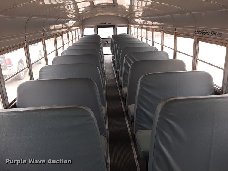 image for item LX9886 1999 International 3800  school bus