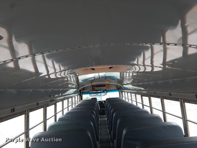image for item LX9886 1999 International 3800  school bus