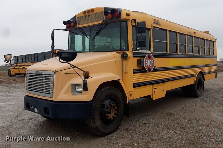 image for item LX9887 2001 Freightliner FS65 school bus