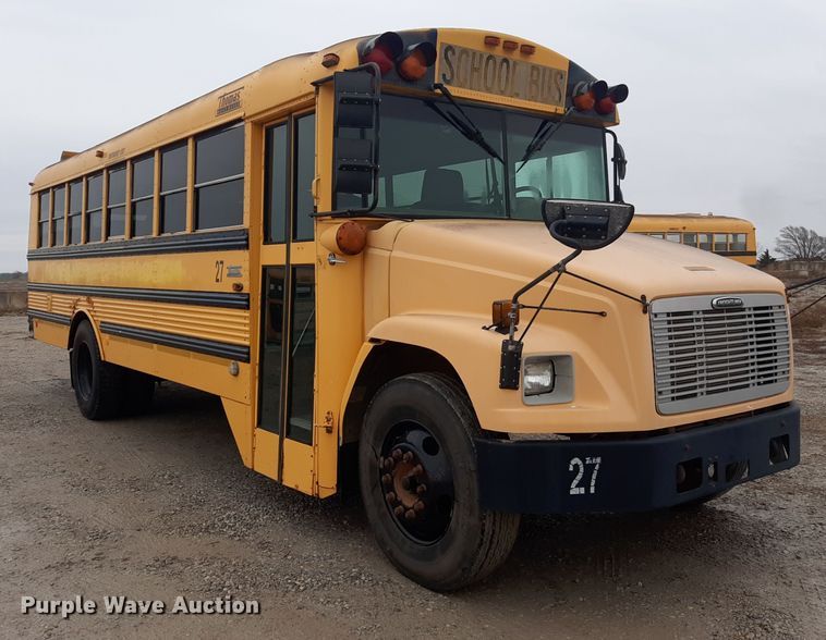 image for item LX9887 2001 Freightliner FS65 school bus