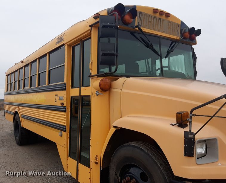 image for item LX9887 2001 Freightliner FS65 school bus
