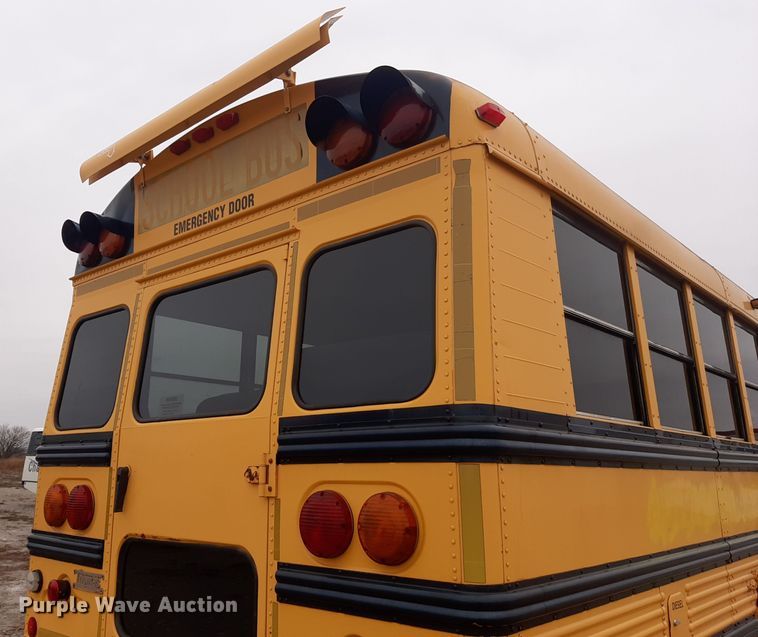 image for item LX9887 2001 Freightliner FS65 school bus