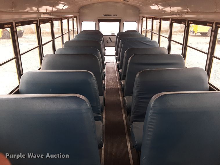 image for item LX9887 2001 Freightliner FS65 school bus