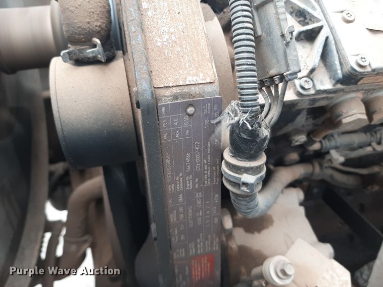 image for item LX9887 2001 Freightliner FS65 school bus