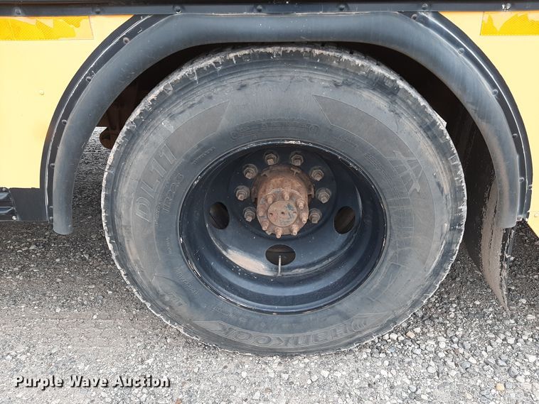 image for item LX9888 1998 Blue Bird TC2000  school bus