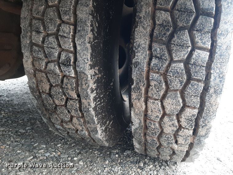 image for item LX9888 1998 Blue Bird TC2000  school bus