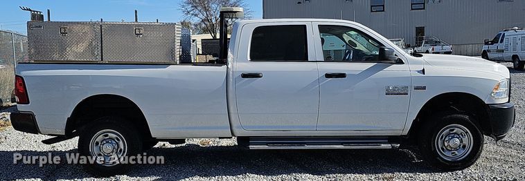 image for item MH9505 2014 Dodge Ram 2500HD  Crew Cab pickup truck