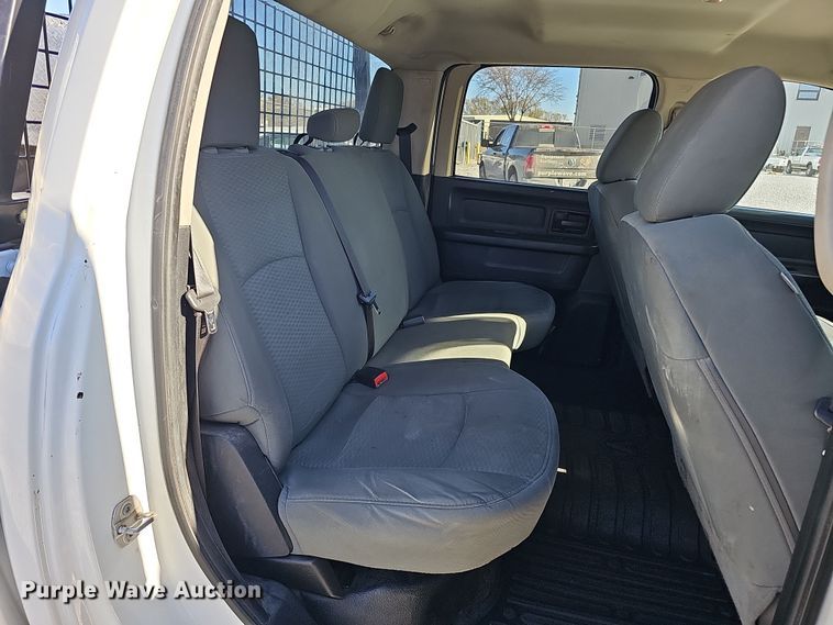 image for item MH9505 2014 Dodge Ram 2500HD  Crew Cab pickup truck