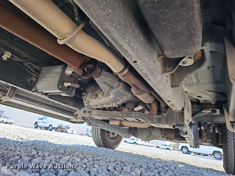 image for item MH9505 2014 Dodge Ram 2500HD  Crew Cab pickup truck