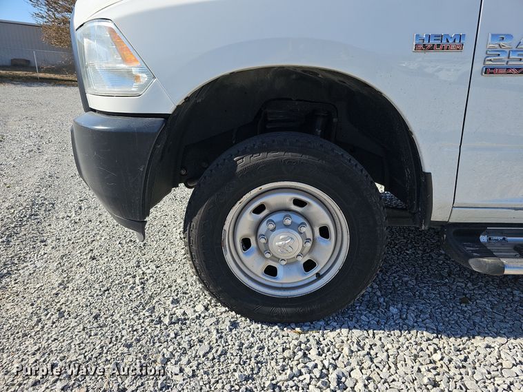 image for item MH9505 2014 Dodge Ram 2500HD  Crew Cab pickup truck