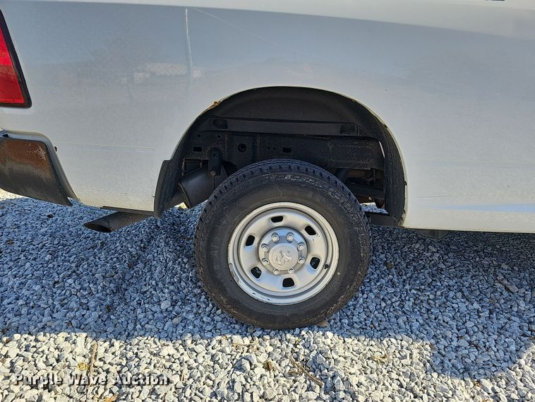 image for item MH9505 2014 Dodge Ram 2500HD  Crew Cab pickup truck