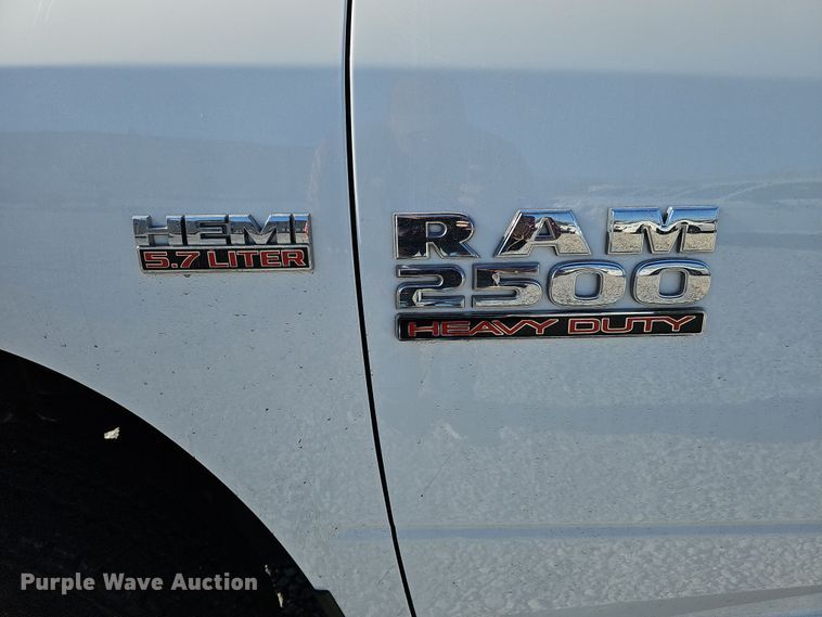 image for item MH9505 2014 Dodge Ram 2500HD  Crew Cab pickup truck