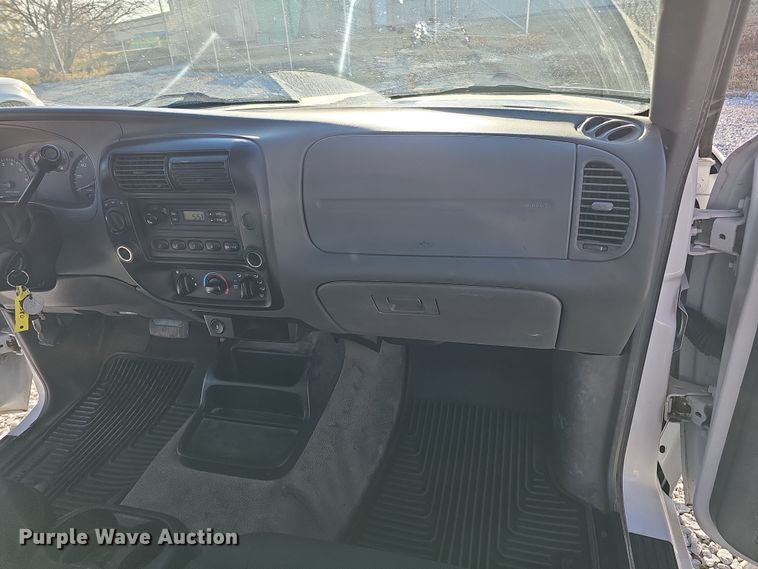 image for item MH9506 2011 Ford Ranger  SuperCab pickup truck