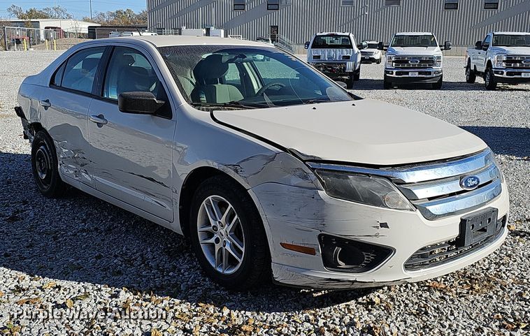 image for item MH9510 2011 Ford Fusion S