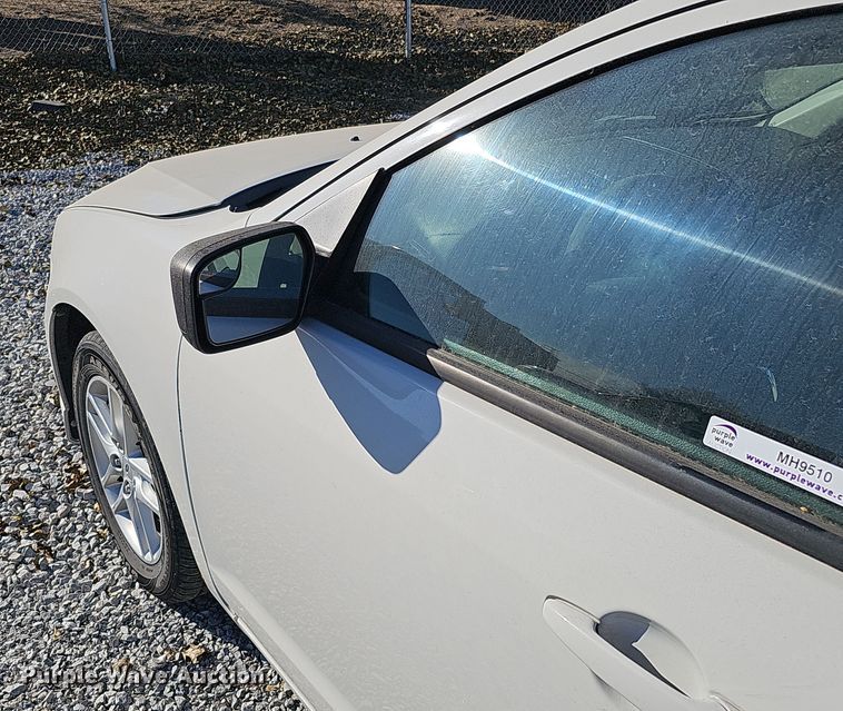 image for item MH9510 2011 Ford Fusion S