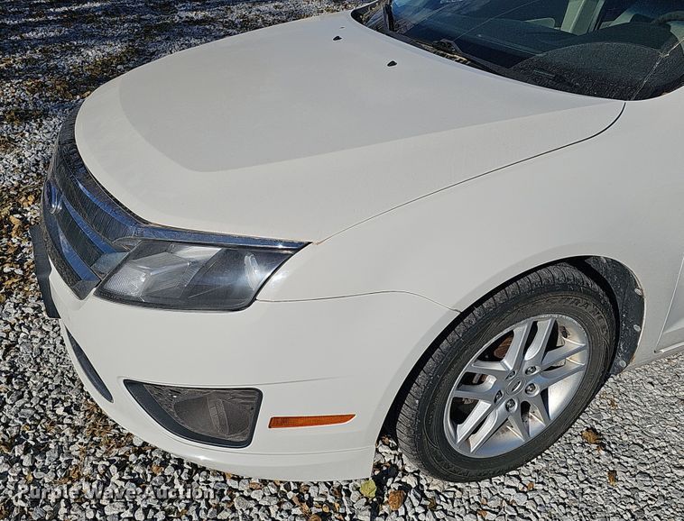 image for item MH9510 2011 Ford Fusion S