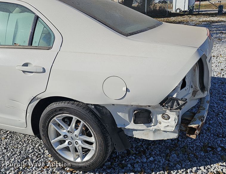 image for item MH9510 2011 Ford Fusion S