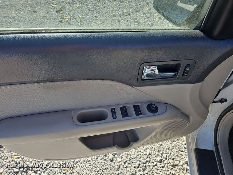 image for item MH9510 2011 Ford Fusion S