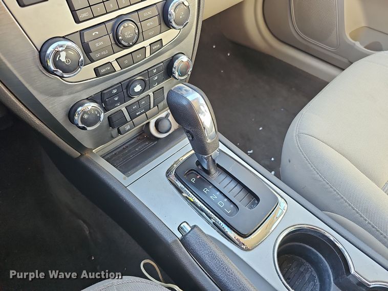 image for item MH9510 2011 Ford Fusion S