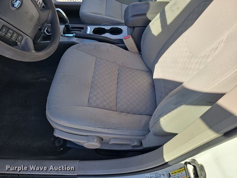 image for item MH9510 2011 Ford Fusion S