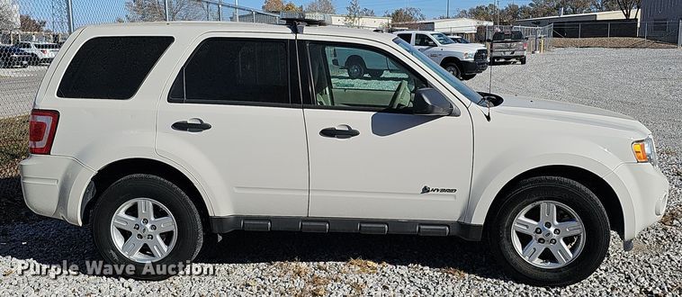 image for item MH9511 2010 Ford Escape Hybrid  SUV