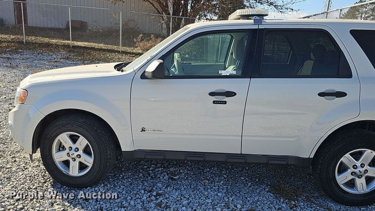 image for item MH9511 2010 Ford Escape Hybrid  SUV
