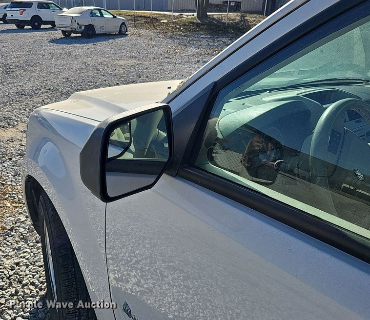 image for item MH9511 2010 Ford Escape Hybrid  SUV