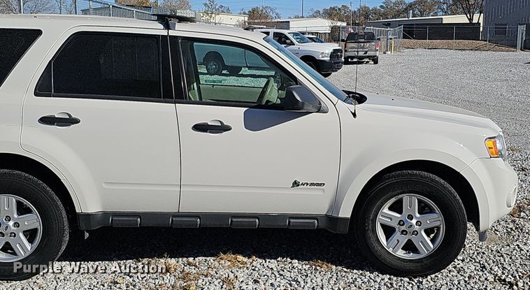 image for item MH9511 2010 Ford Escape Hybrid  SUV