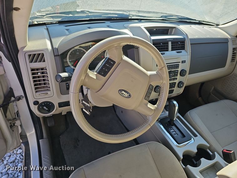 image for item MH9511 2010 Ford Escape Hybrid  SUV