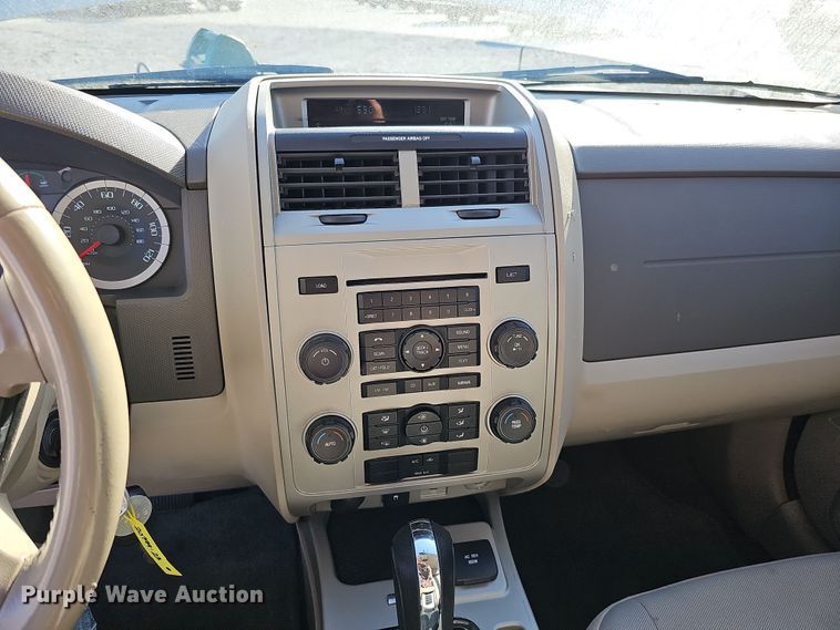 image for item MH9511 2010 Ford Escape Hybrid  SUV