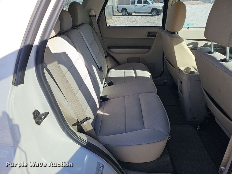 image for item MH9511 2010 Ford Escape Hybrid  SUV