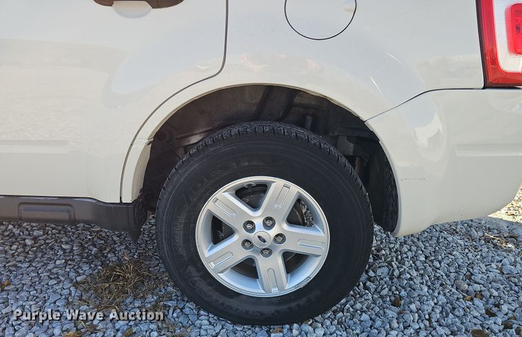 image for item MH9511 2010 Ford Escape Hybrid  SUV