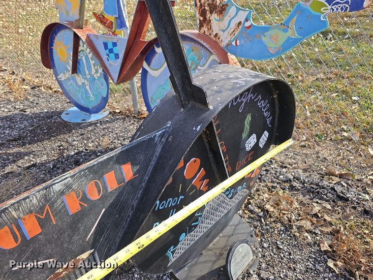 image for item MH9520 (2) sculptures