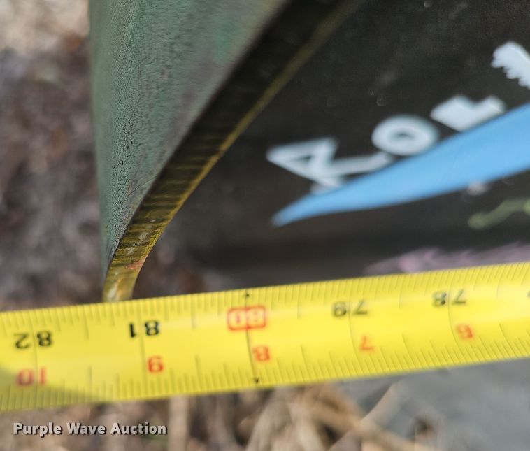 image for item MH9520 (2) sculptures