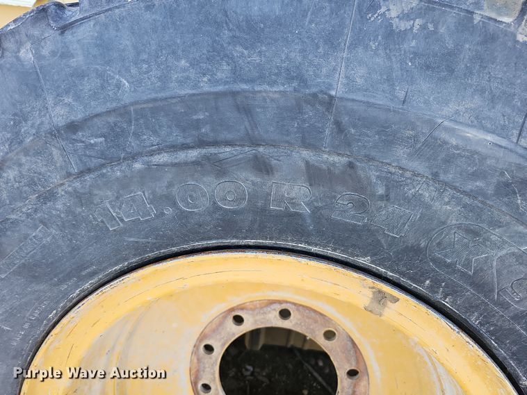 image for item MH9525 Michelin 14.00R24 tires and wheels