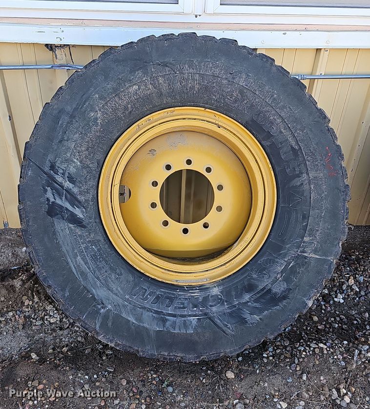 image for item MH9525 Michelin 14.00R24 tires and wheels