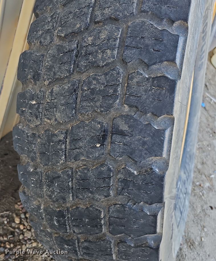 image for item MH9525 Michelin 14.00R24 tires and wheels