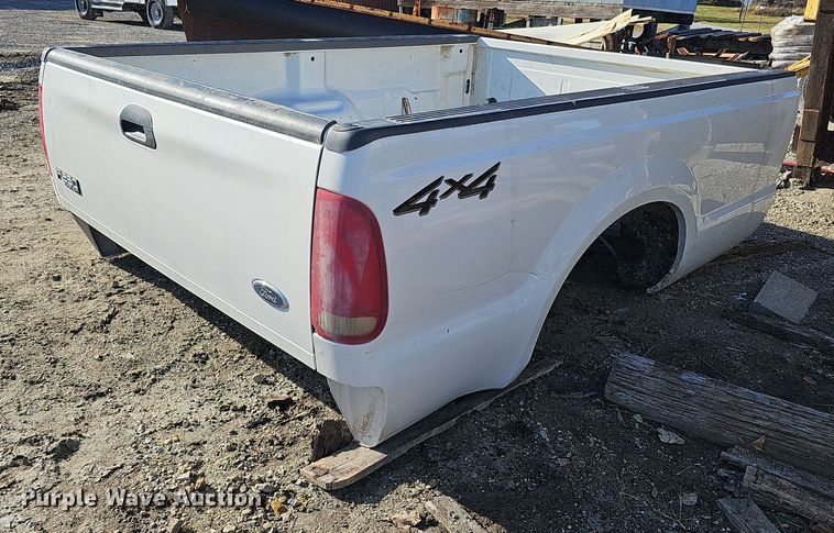 image for item MH9530 Ford F250  pickup truck bed
