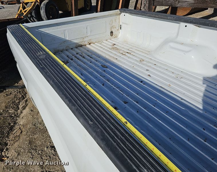 image for item MH9530 Ford F250  pickup truck bed