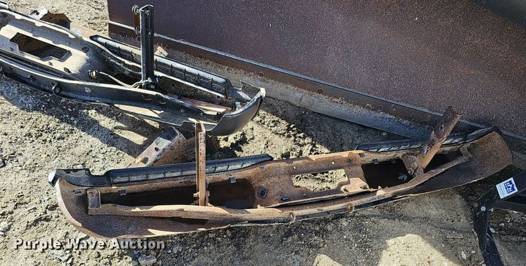 image for item MH9530 Ford F250  pickup truck bed