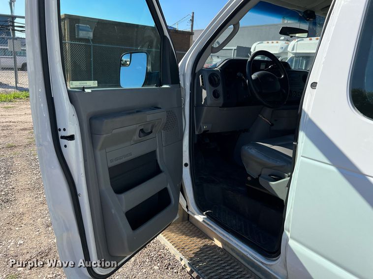 image for item MH9930 2011 Ford E150  van