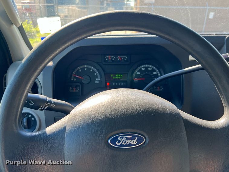 image for item MH9930 2011 Ford E150  van