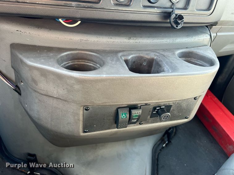 image for item MH9930 2011 Ford E150  van