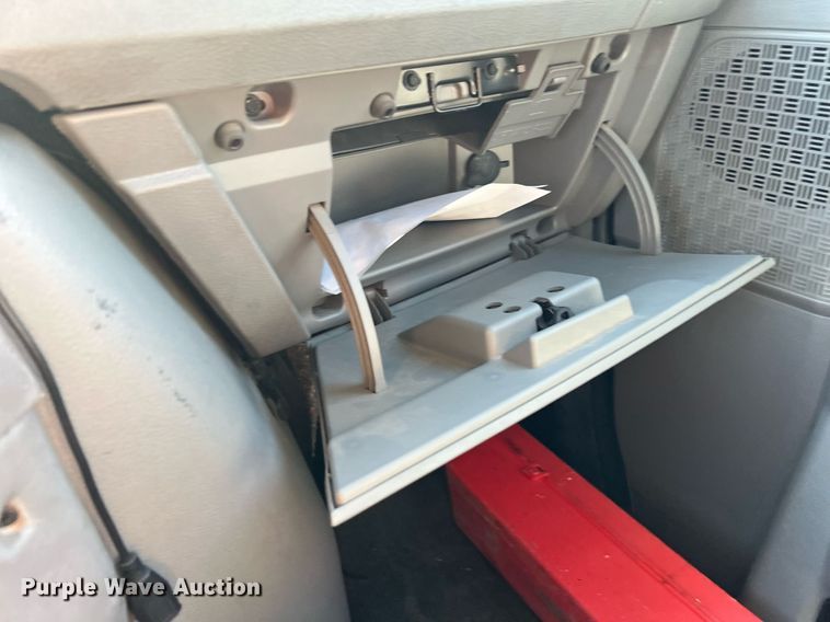 image for item MH9930 2011 Ford E150  van