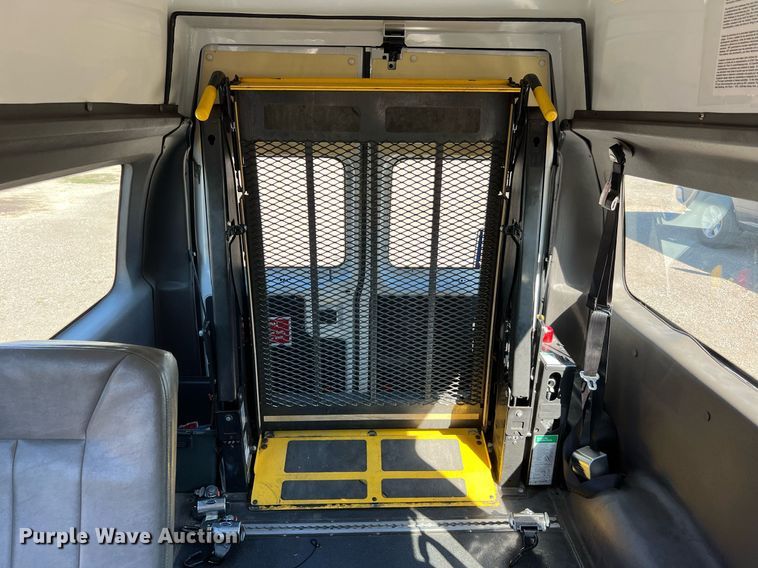 image for item MH9930 2011 Ford E150  van