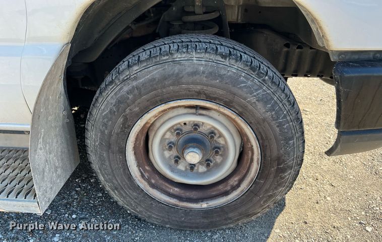 image for item MH9930 2011 Ford E150  van