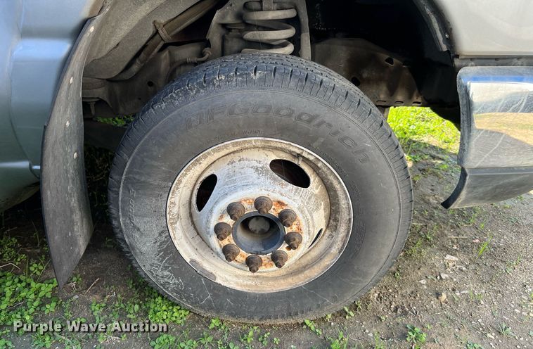 image for item MH9931 2014 Ford E350  shuttle bus