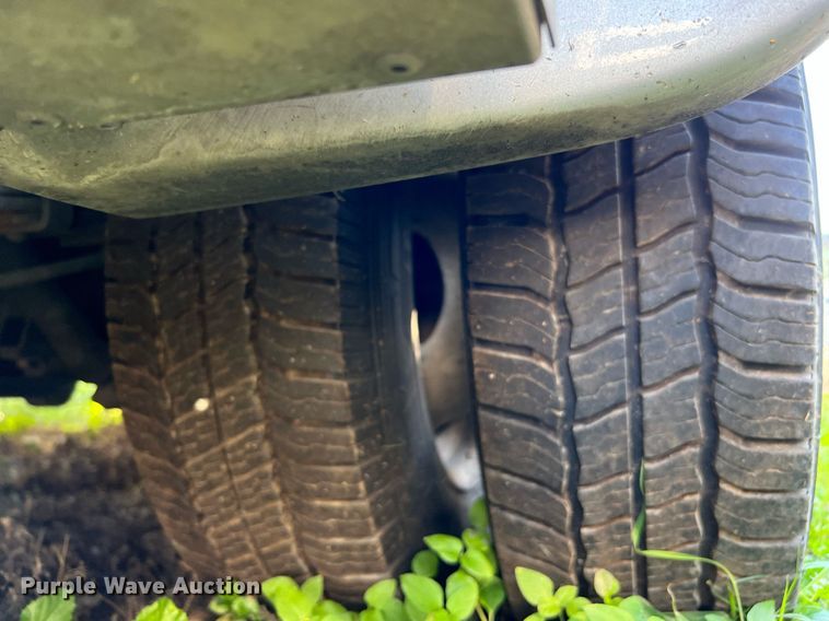 image for item MH9933 2014 Ford E350  shuttle bus